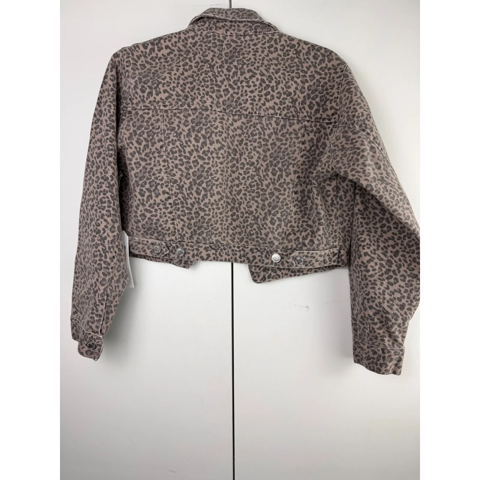 Cali 1850 Leopard Print Cropped Denim Jacket Womens Size Small Indie Sleeze - Image 3