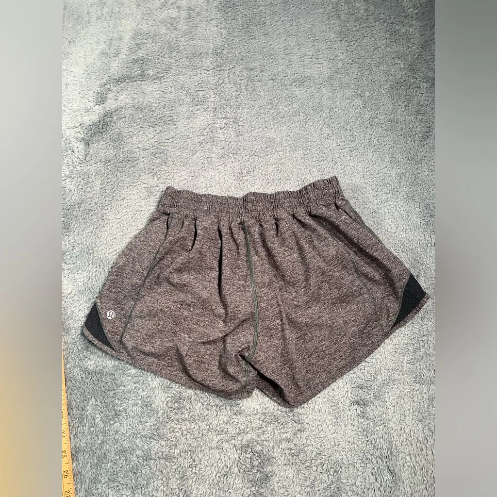 Lululemon athletica Hotty hot short long Heather Gray Athletic Shorts 4” size 6 - Image 9