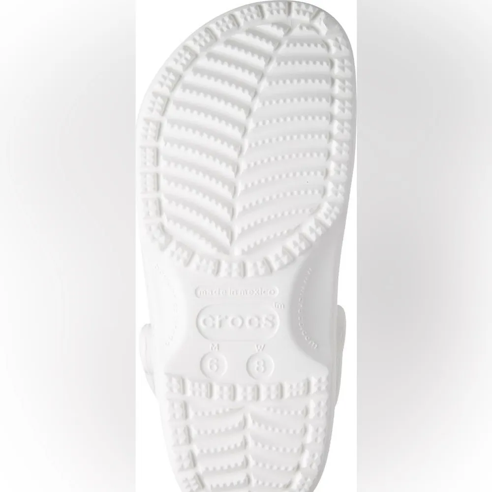 NEW Crocs unisex classic clogs in white - Image 7