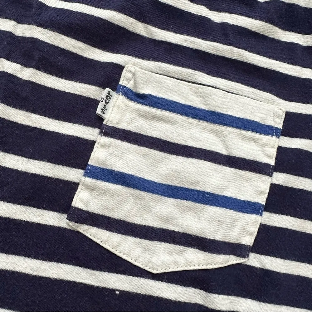 Levi’s women’s nautical stripped T-shirt size small - Image 4