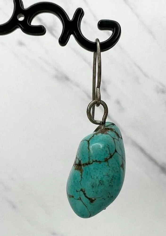 Silver Tone Faux Turquoise Beaded Dangle Earrings Pierced Pair - Image 4