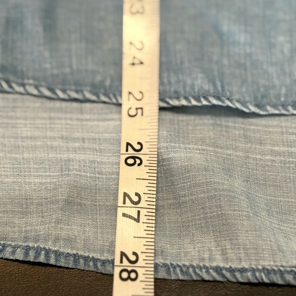 Jane and Delancey Light Blue hi/low Denim Button Top size L NWT - Image 11