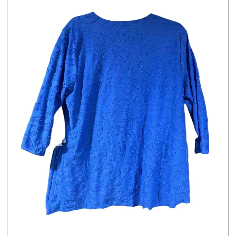 LuluB Cobalt Blue Textured Asymmetrical Top Size XL - Image 2