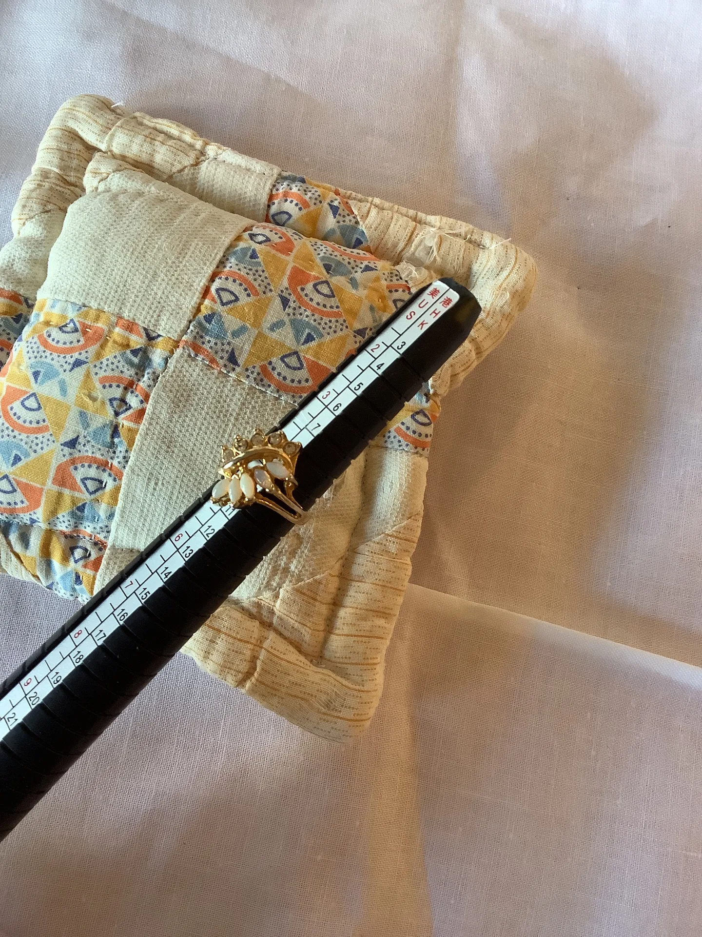 Hallmark Vintage Opal Pinky Ring Size 4.5 Gold Tone  Marker Multiple Gemstones - Image 5