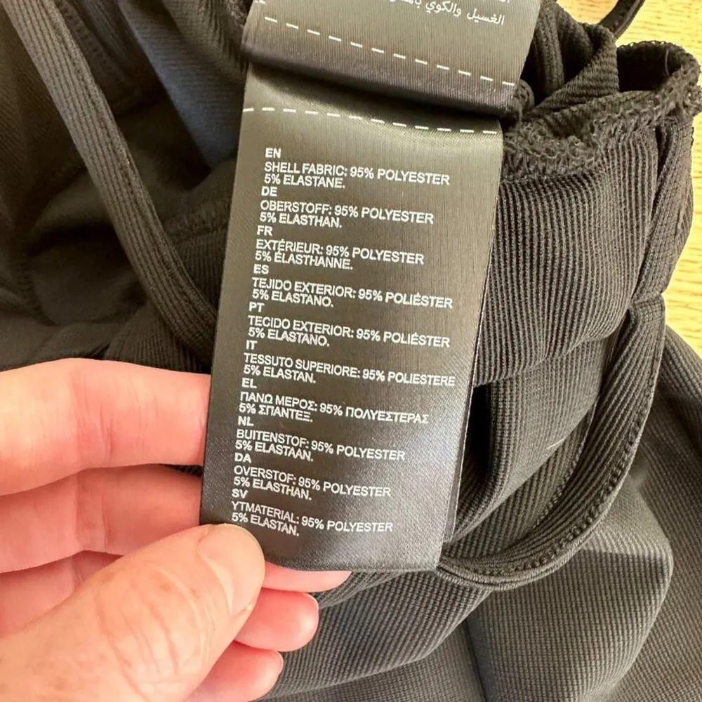 Karl Kani Signature Hip String Trousers in Black - Image 4