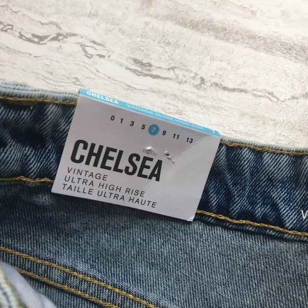 Chelsea Ultra High-Rise Acid Wash Raw Hem Jean Shorts 7 Junior's Charlotte Russe - Image 7