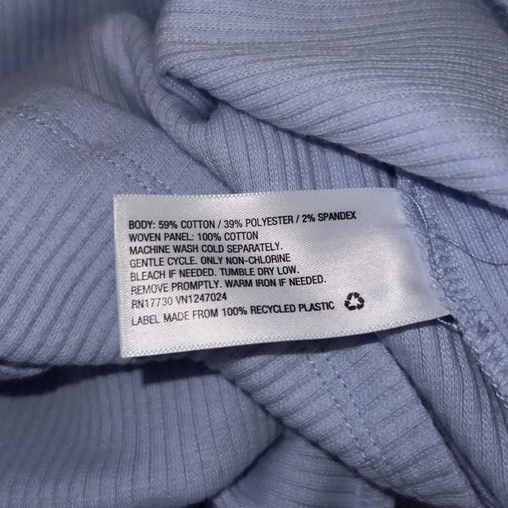 BRAND NEW  Mixed Media Ruffle Sleeve Ribbed Top Size XL - Image 6