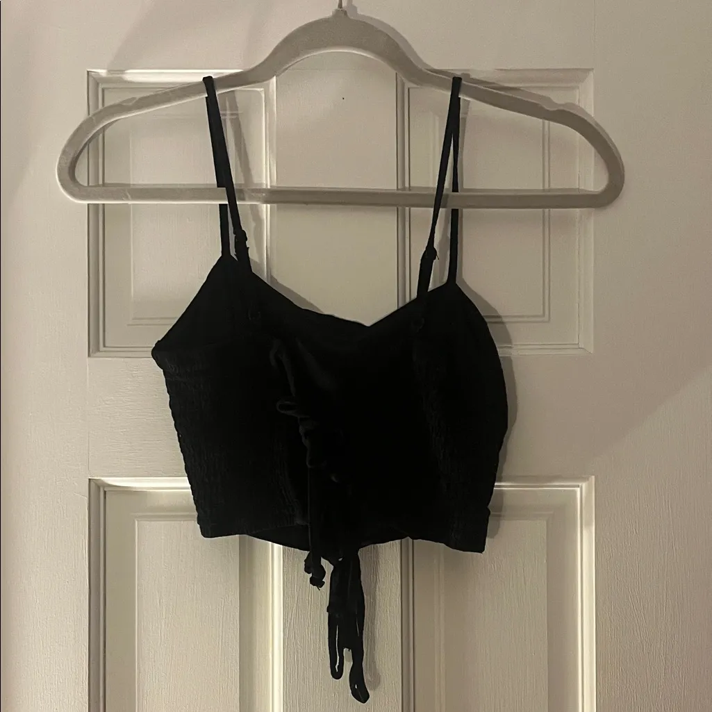 Kendall & Kylie Black Crop Top - Image 4