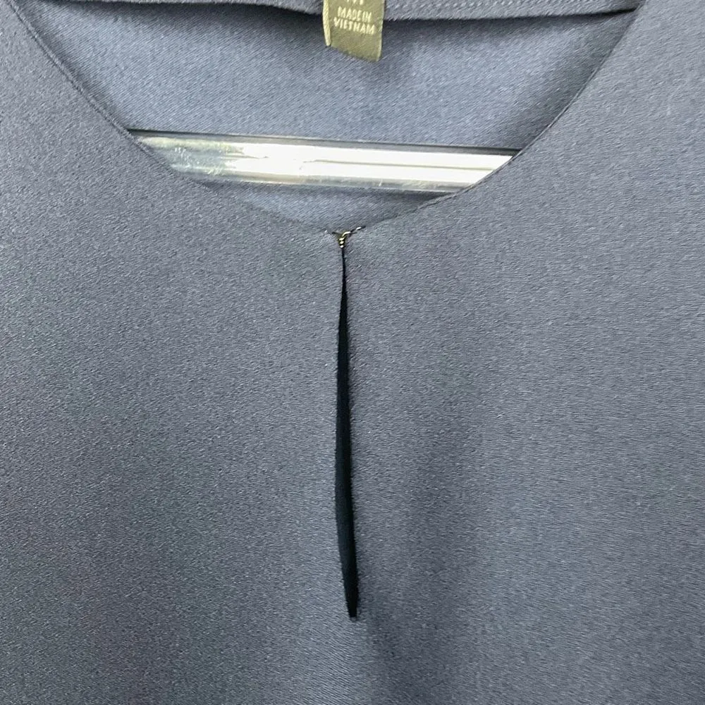 Banana Republic  Factory Blue Short Sleeve Peplum Petite Medium MP - Image 2