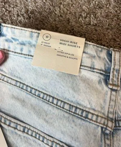 Universal Thread High-waisted Shorts - Image 9