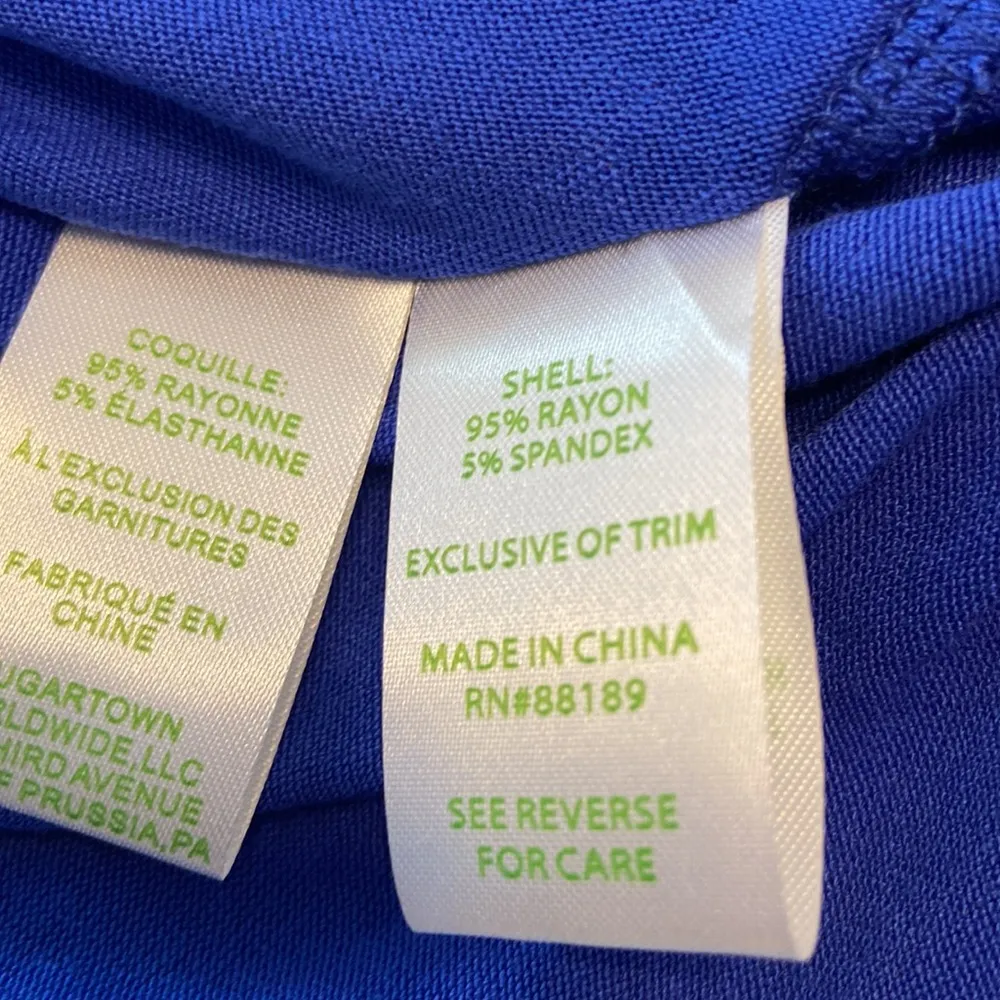 Lilly Pulitzer Shirt long sleeves size M color blue lengths 27” bust 36/38” - Image 7