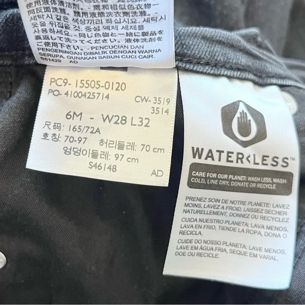 LEVI’S Women’s 505 Straight Leg Black Denim Jeans 28 - Image 11