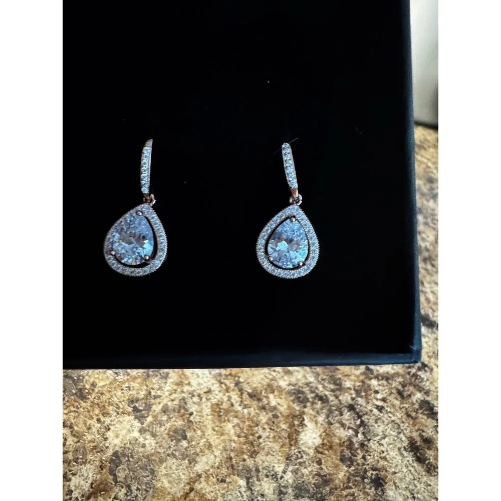 Cate and chloe earrings Gold - Image 2