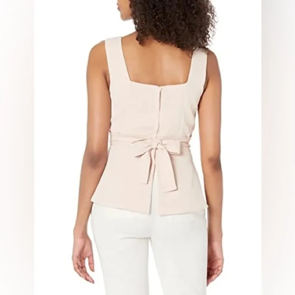 BCBGmaxazria fit and flare tie front back slit peplum top 🤍 - Image 3
