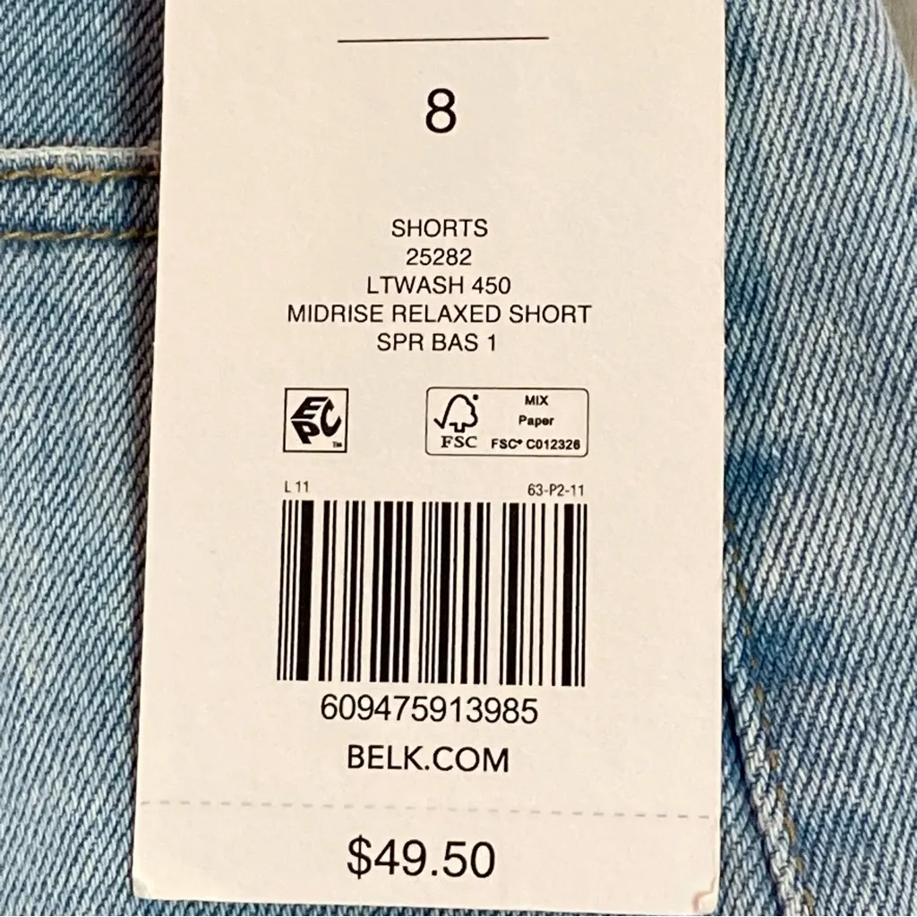 NWT Wonderly Denim Jean Shorts Size 8  Midrise Relaxed Light Wash - Image 3