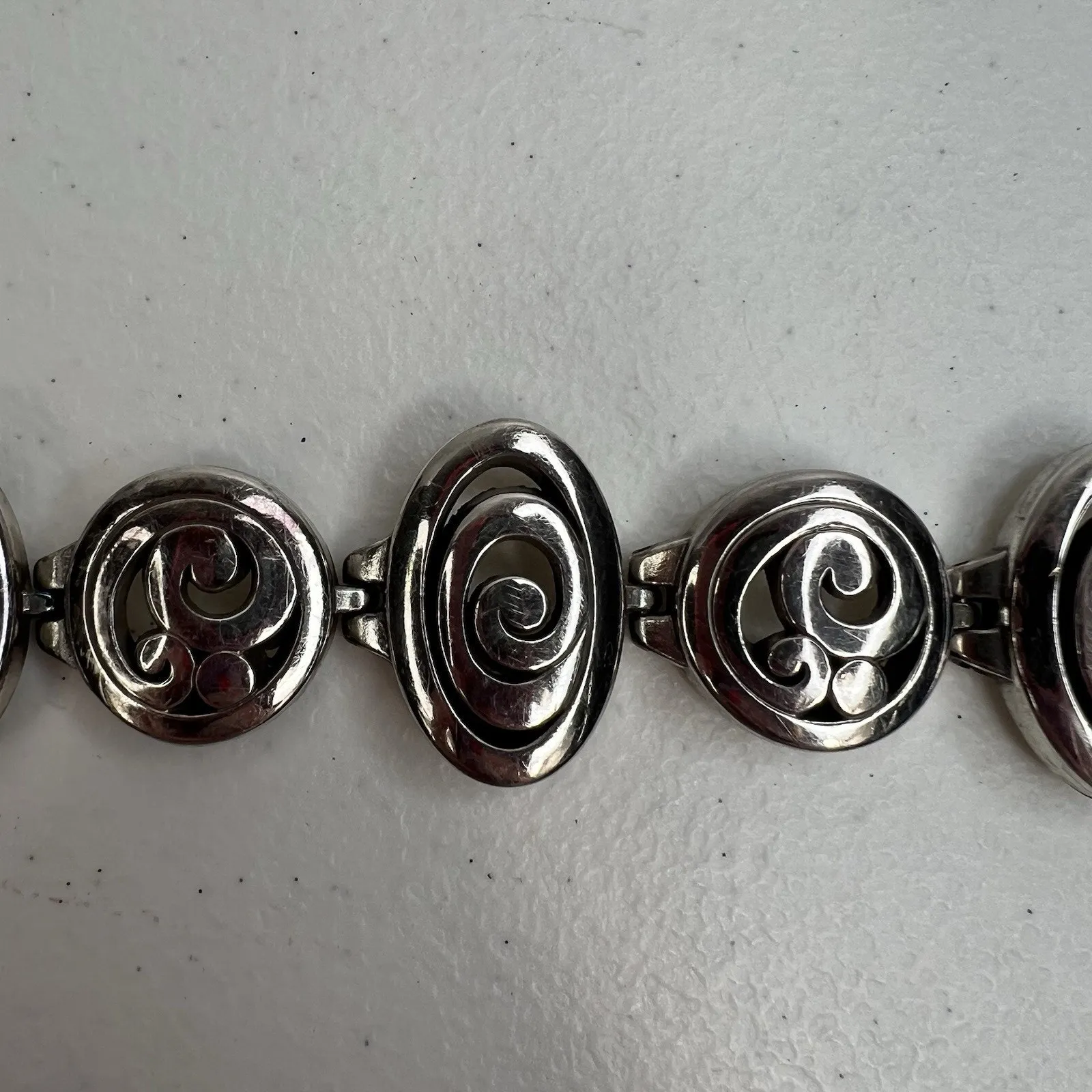 Brighton  Swirl Round Link Bracelet Box Closure Chunky Silver Tone 8” Extension - Image 4