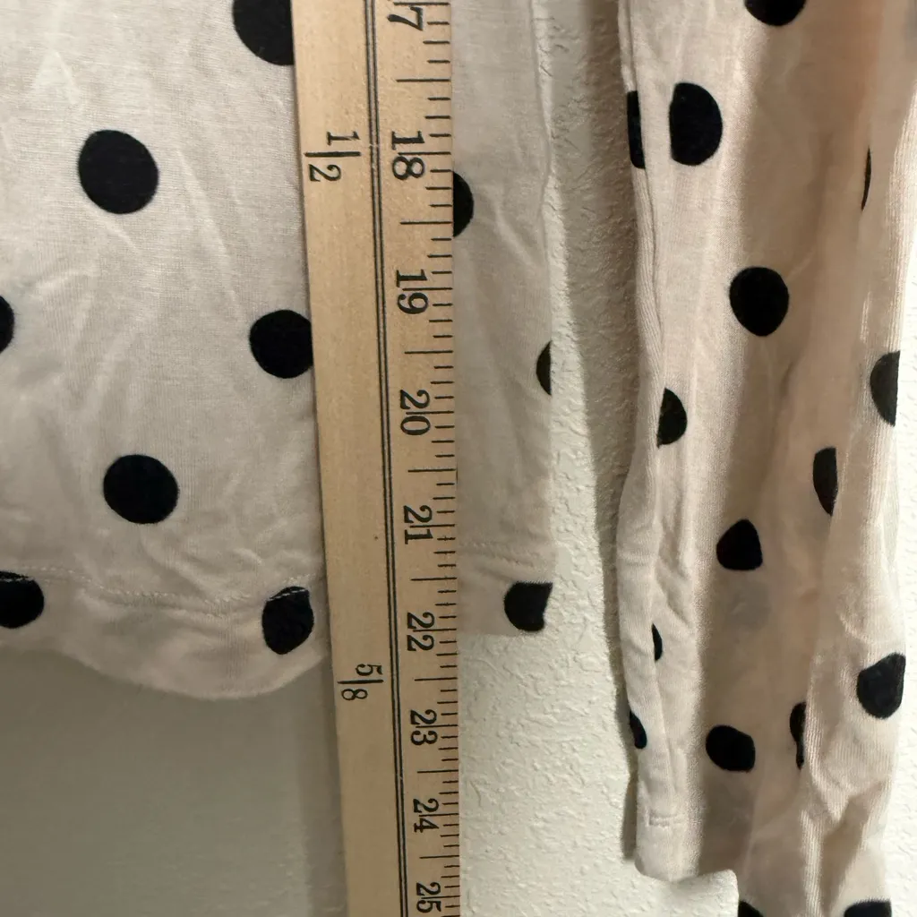 H&M Women Size Medium Lightweight Turtle Neck Polka Dots long sleeve shirt‎ - Image 2