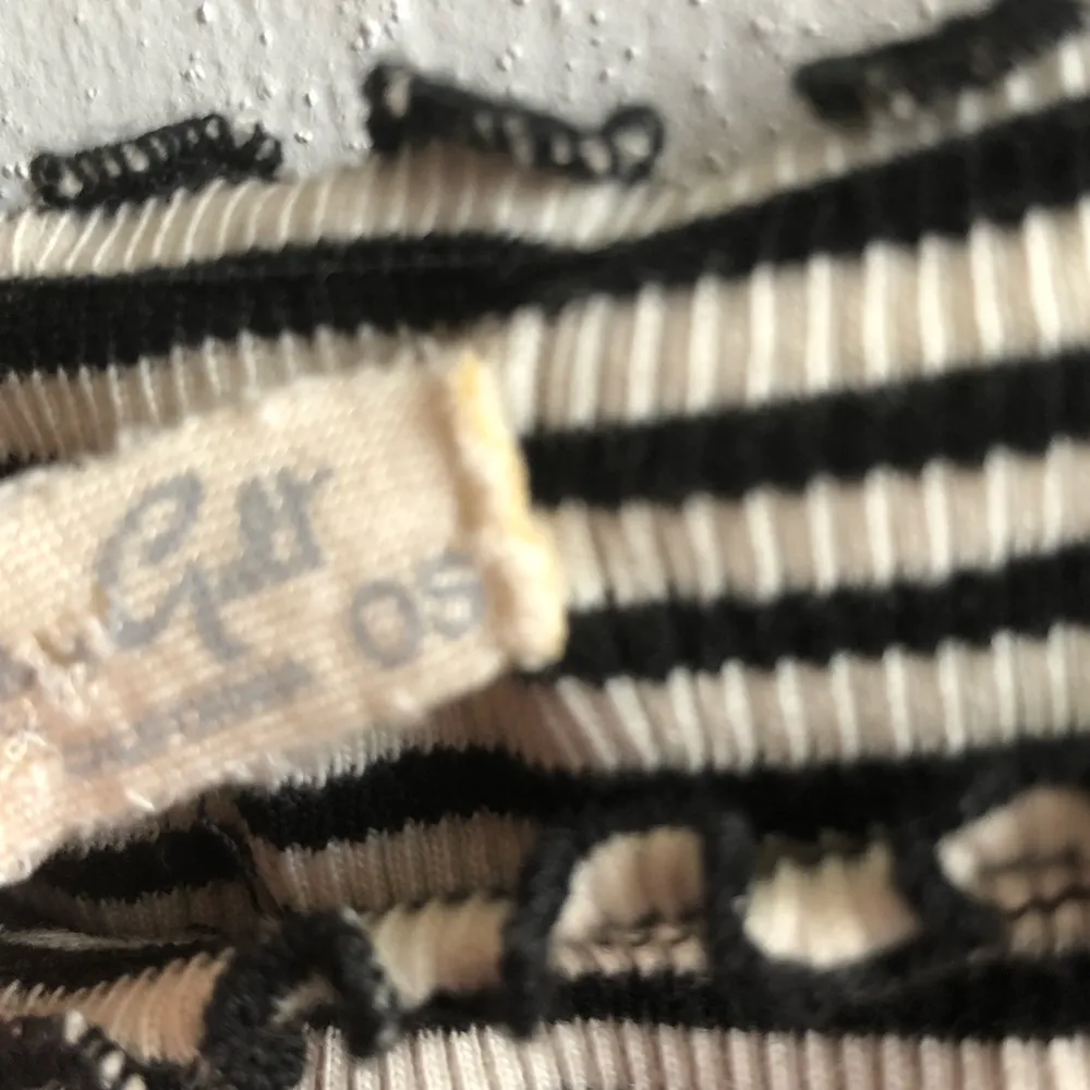 John Galt (Brandy Melville) Top Striped Off Shoulder Cropped Tee One Size EUC - Image 6