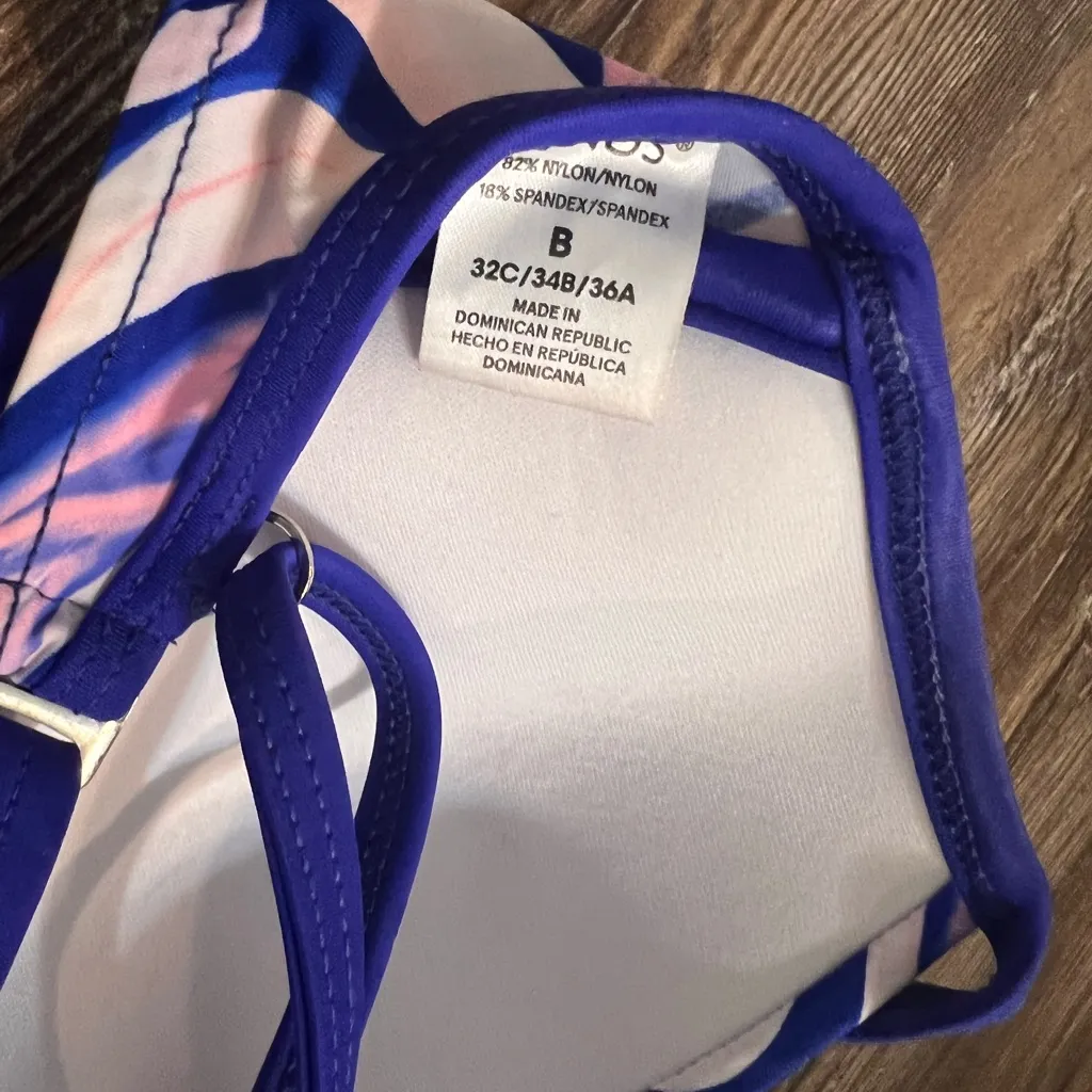 Womens Venus 2Pc bikini Swimsuit top size B Cup Fits 32C/34B/36A bottoms size 4 - Image 3