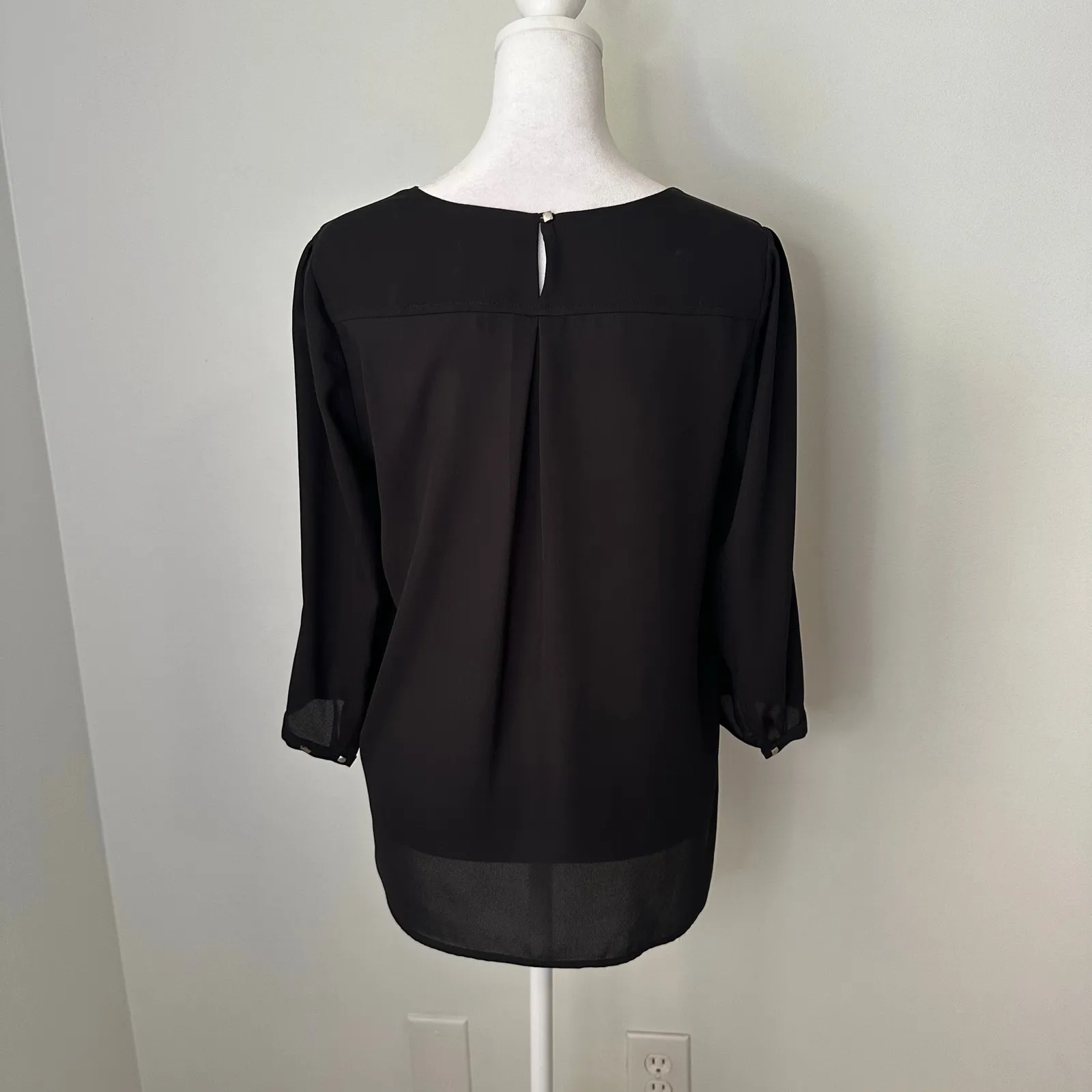 HD in Paris Anthropologie black laser cut long sleeve top size 0 - Image 5