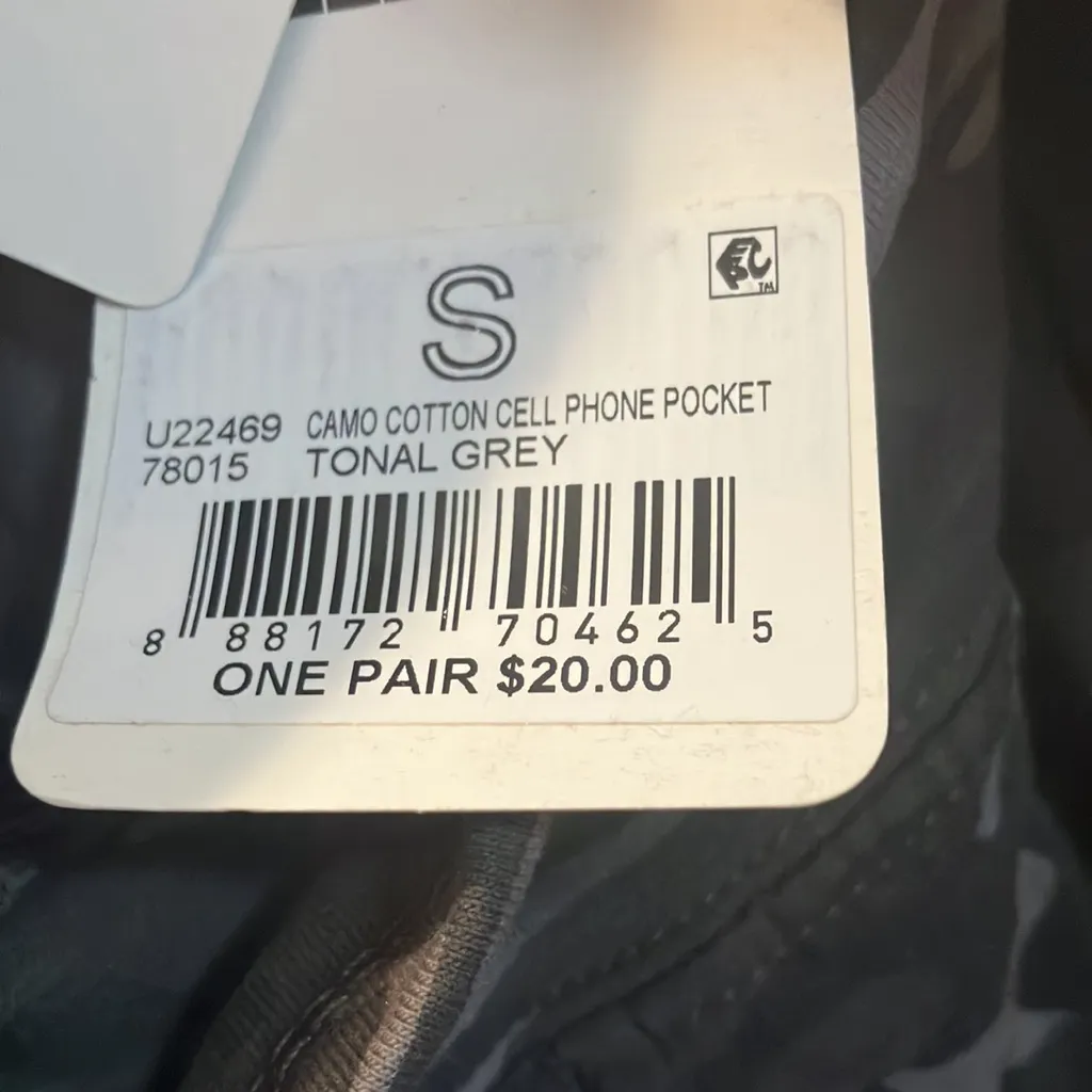 Hue FINAL MARKDOWN NWT  leggings small - Image 4