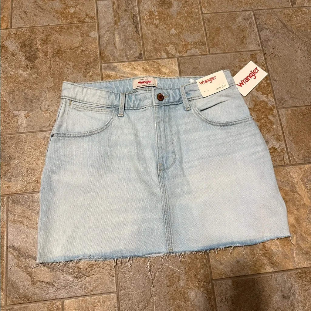 Wrangler | Light Blue Denim Mini Skirt size 4/27 - Image 8