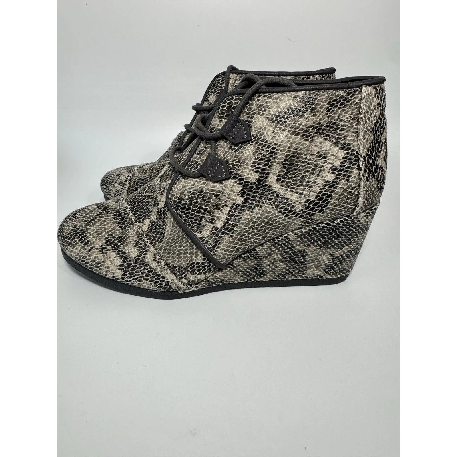 NEW Toms Kala Leather Snakeskin Print Lace Up Wedge Booties Womens 9 - Image 3