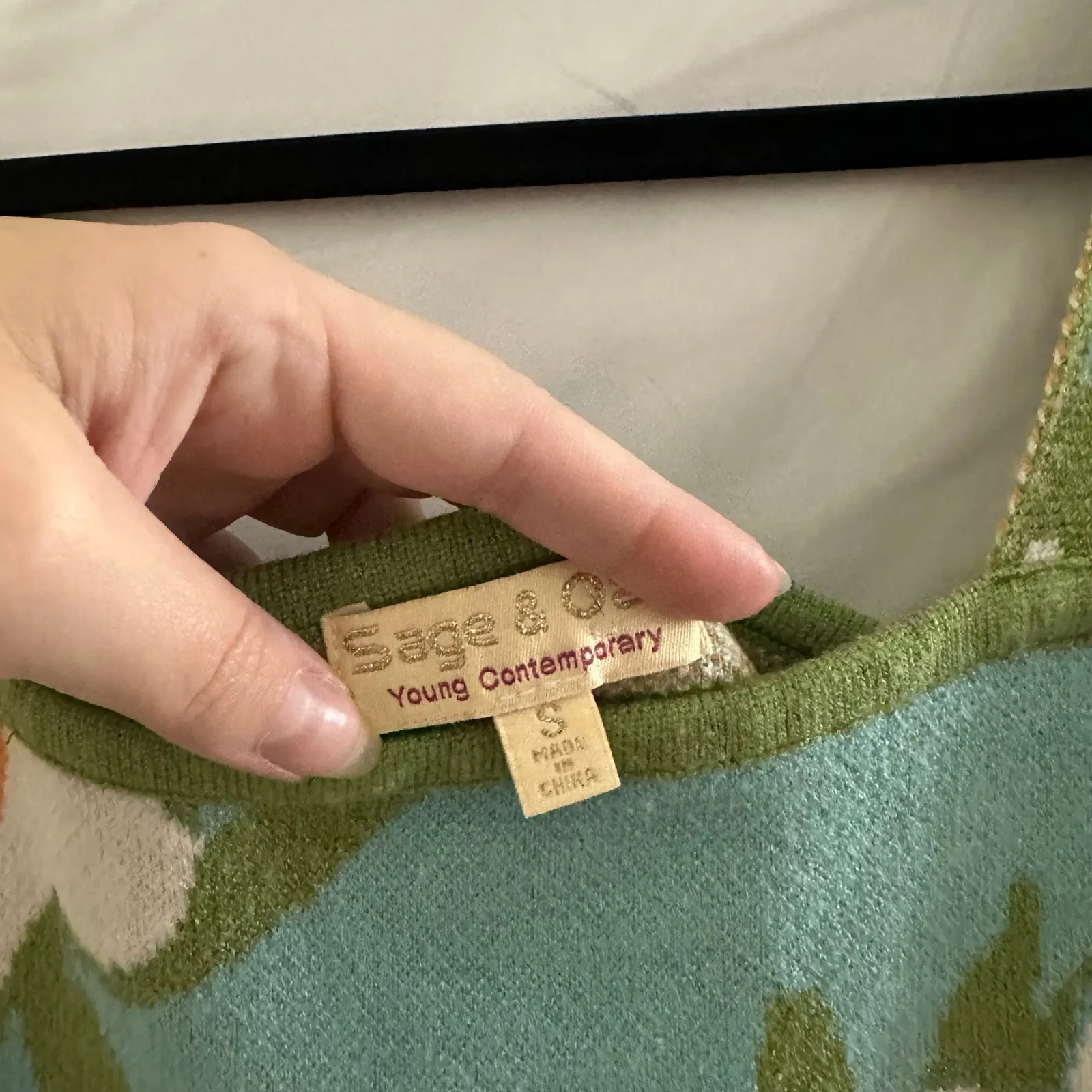 Sage & Oak Floral Knit Cropped Tank Top Blue Green Size Small - Image 4