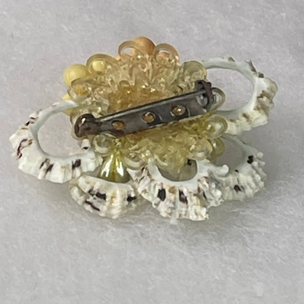 Vintage delicate floral brooch tiny shells . White - Image 4