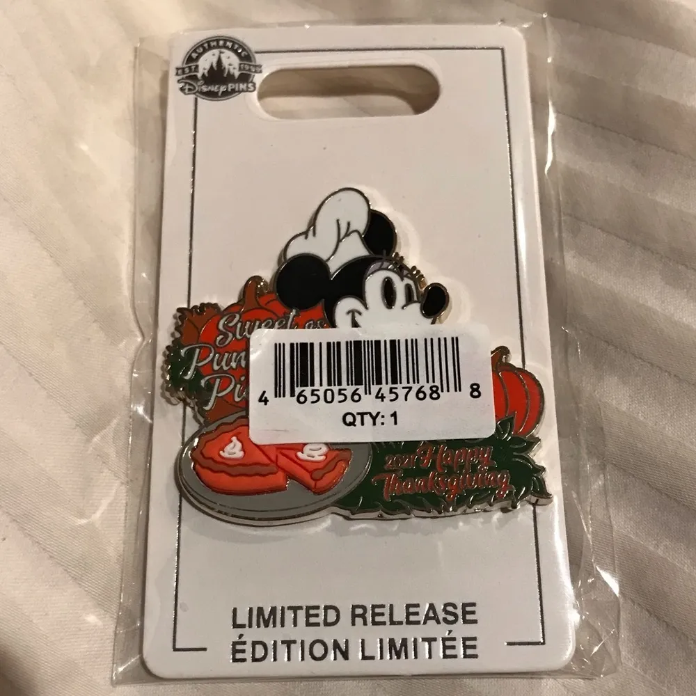 Thanksgiving Minnie Mouse pin Disney pins limited edition Walt Disney 2021 - Image 3