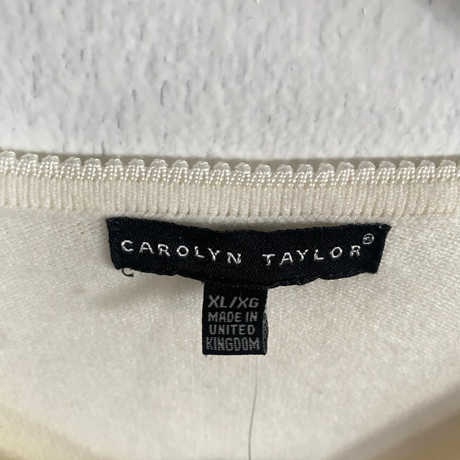 Carolyn Taylor Women XL Cream Beaded V Neck Sweater Classic Glam Clean Girl - Image 4
