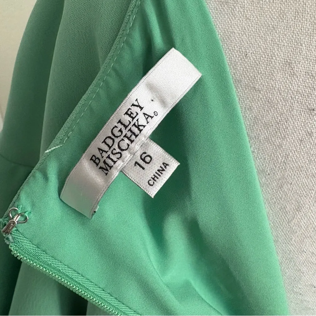 BADGLEY MISCHKA Green‎ Blouson Sheath Dress Drapey Sleeves Cow Neck Size 16 NWOT - Image 8