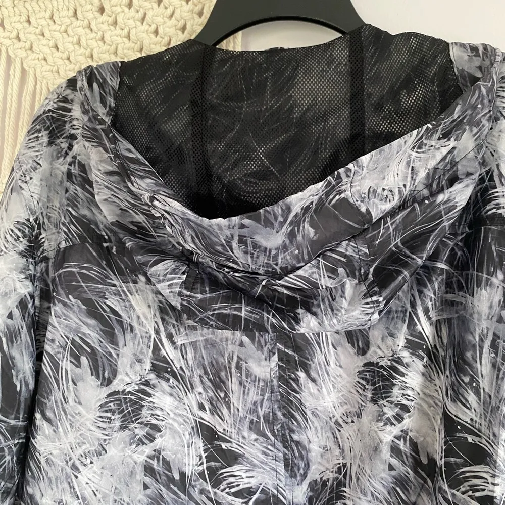 long zip up windbreaker - Image 5