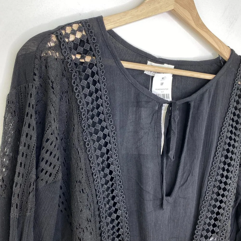 LF Seek The Label Black Long Sleeve Tie Cuff Crop Shirt Women's Size Small S NWT - Image 3