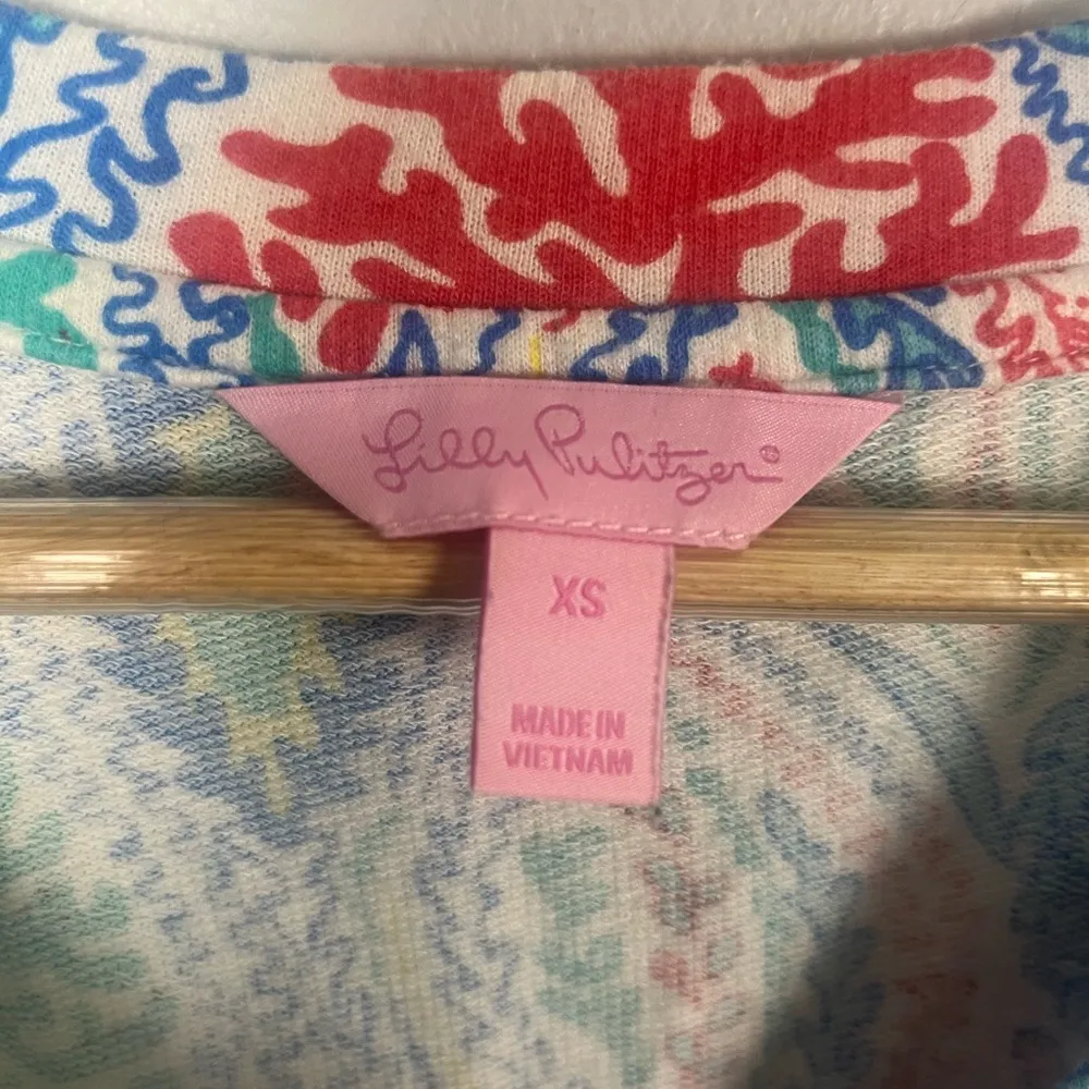 Lilly Pulitzer Women's Odette Tunic Multi Let Minnow Top size XS - Image 2