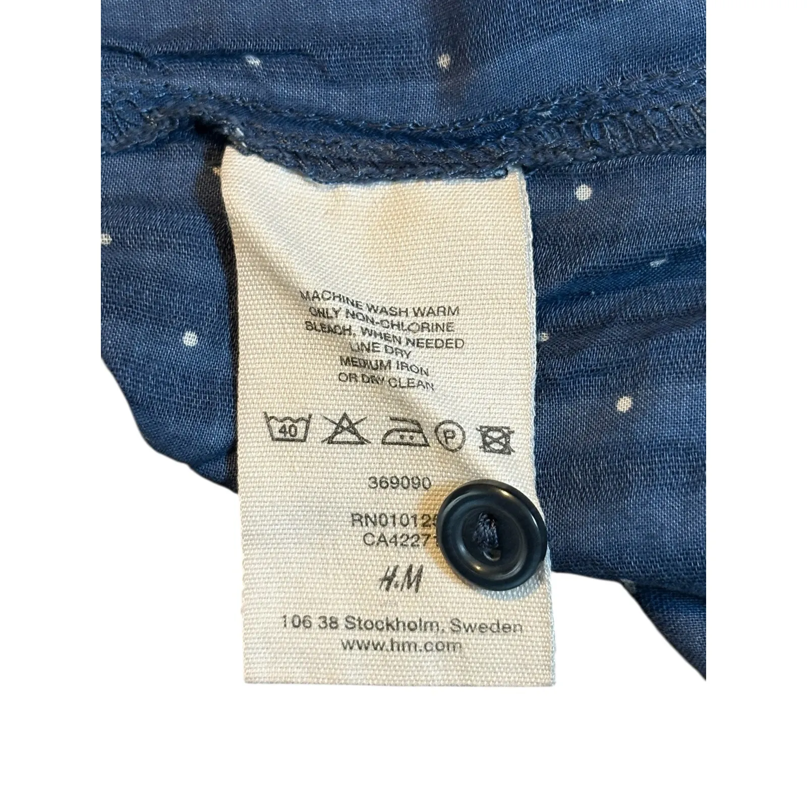 H&M Blue Micro Polka Dot Short Sleeve Button Down Shirt Semi Sheer Women Size 6 - Image 7