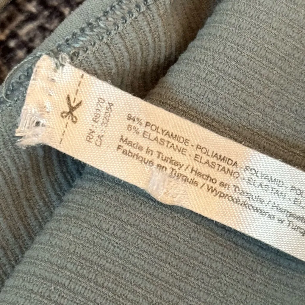 BDG Ribbed Bodysuit Vneck Spaghetti Straps Blue Size Large - Image 8