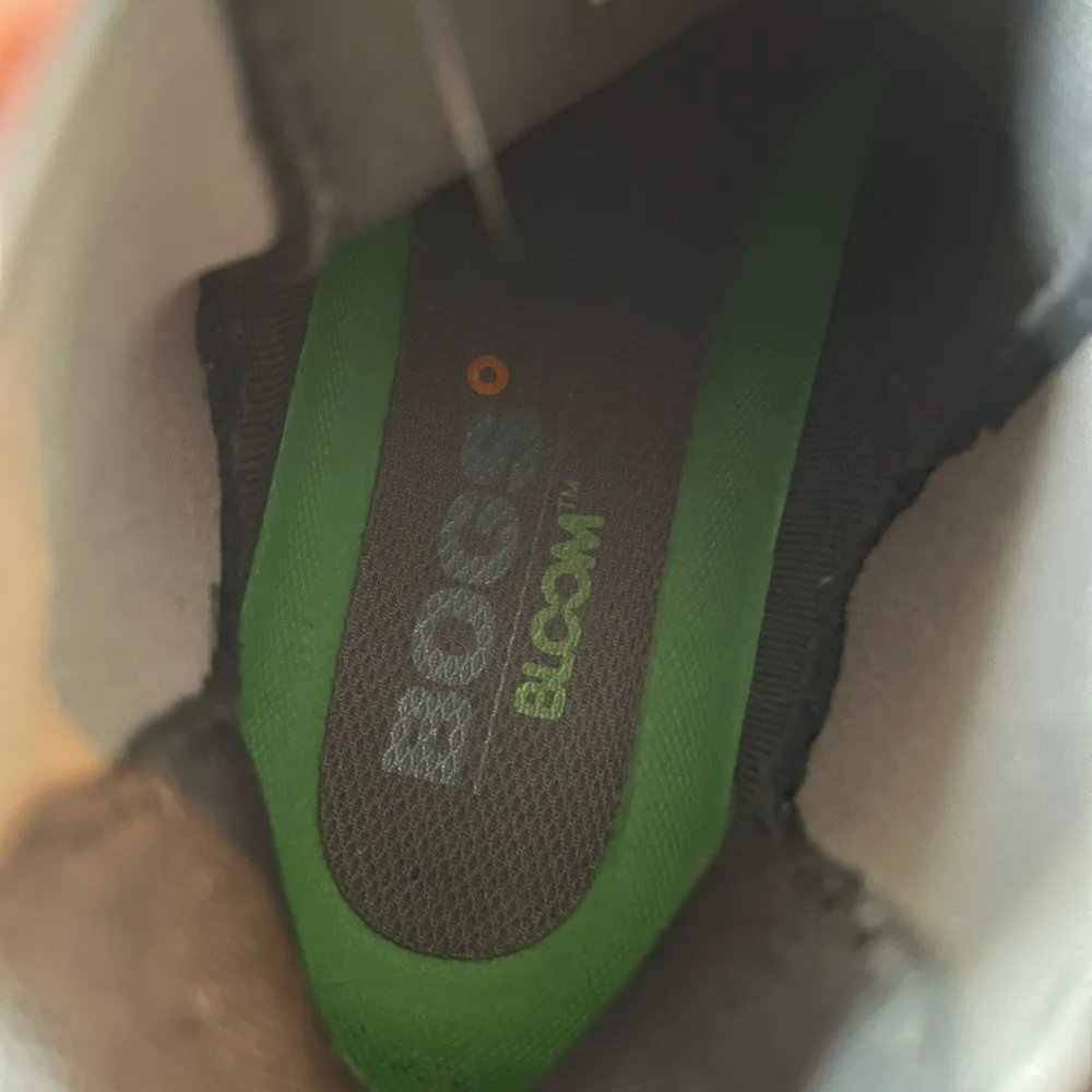 BOGS Cypress Chelsea Boots - Image 8