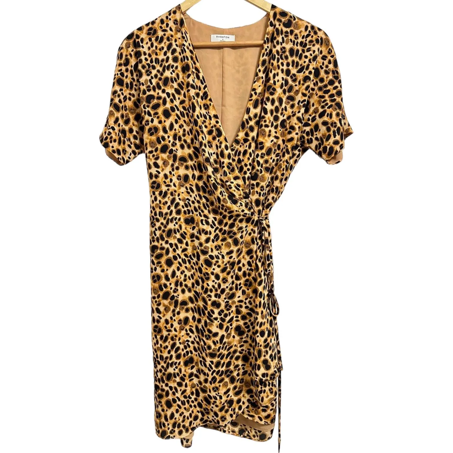 Aritzia Babaton Wallace Short Sleeve Wrap Dress V-neck Animal Print Size Small - Image 2