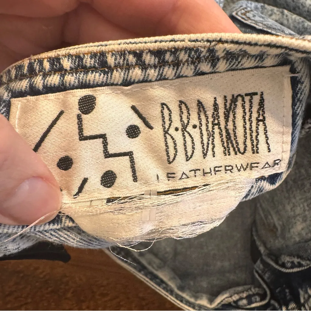 BB DAKOTA. Vintage Acid Wash Denim Pencil Skirt‎ - Image 5