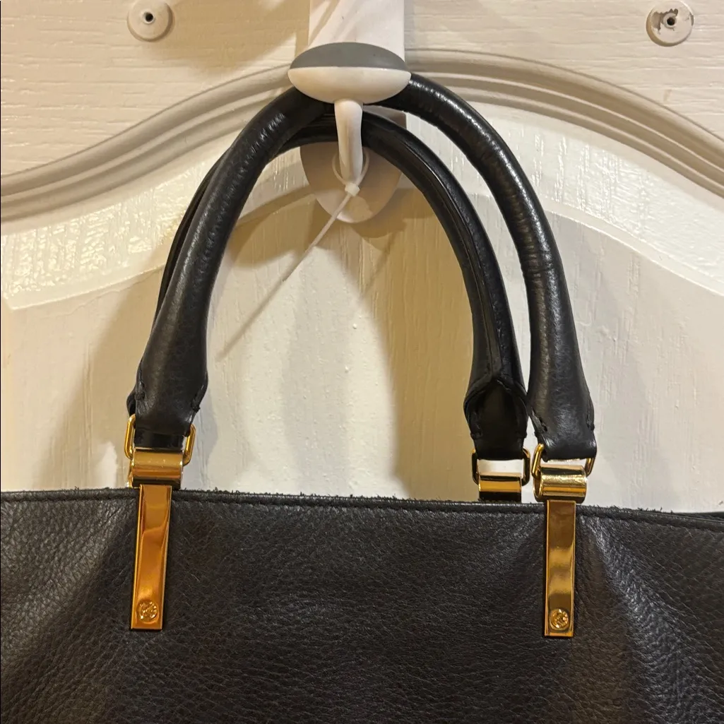 KURT GEIGER LONDON EMMA TOTE BLACK TEXTURED LEATHER HANDBAG GOLD TONED HARDWARE - Image 7