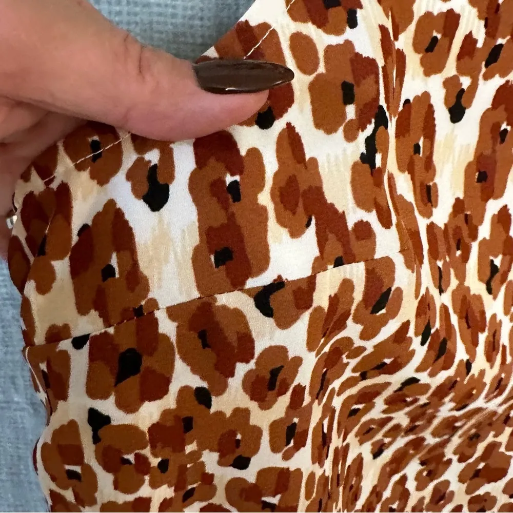 Nine West tank top v neck size 10 brown flower pattern - Image 8