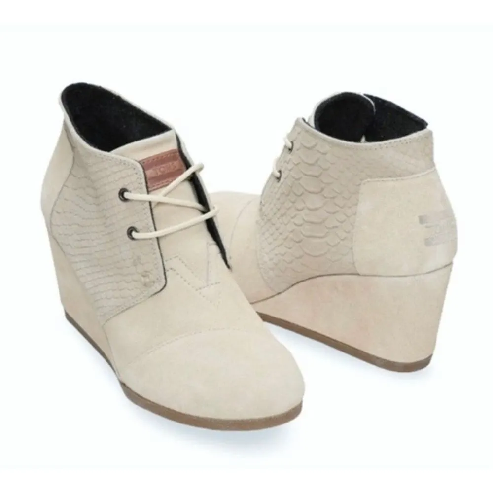 ✨TOM’S Desert Wedged Booties in Snakeskin Print✨ - Image 2