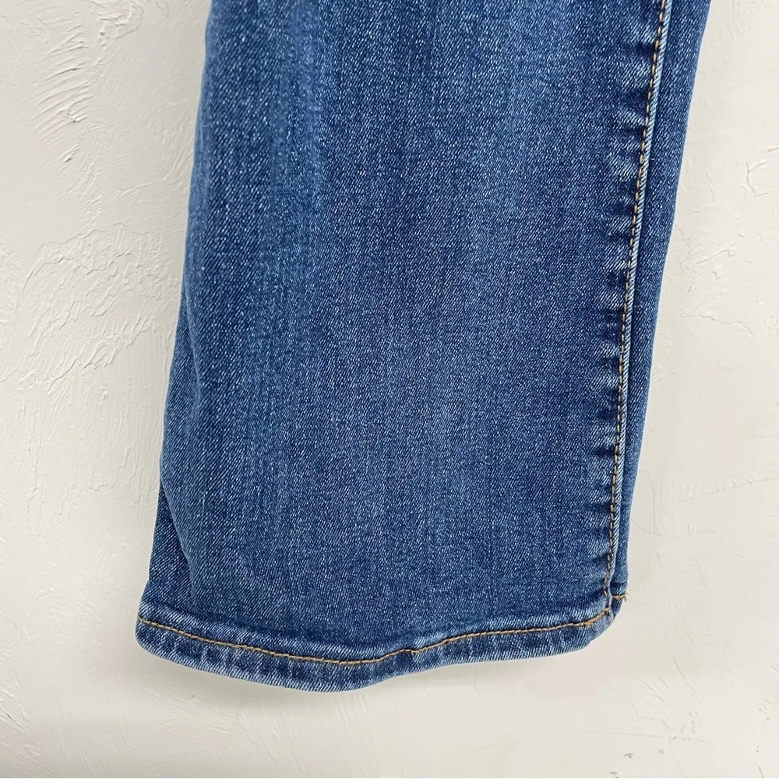 Sanctuary Blue Button Fly Flare Missy Jeans Flat Front 24  Medium Wash Stretch - Image 2