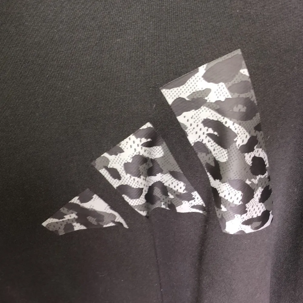 NWT Adidas future icons oversized pullover hoodie black and gray sweatshirt XS​​ - Image 5