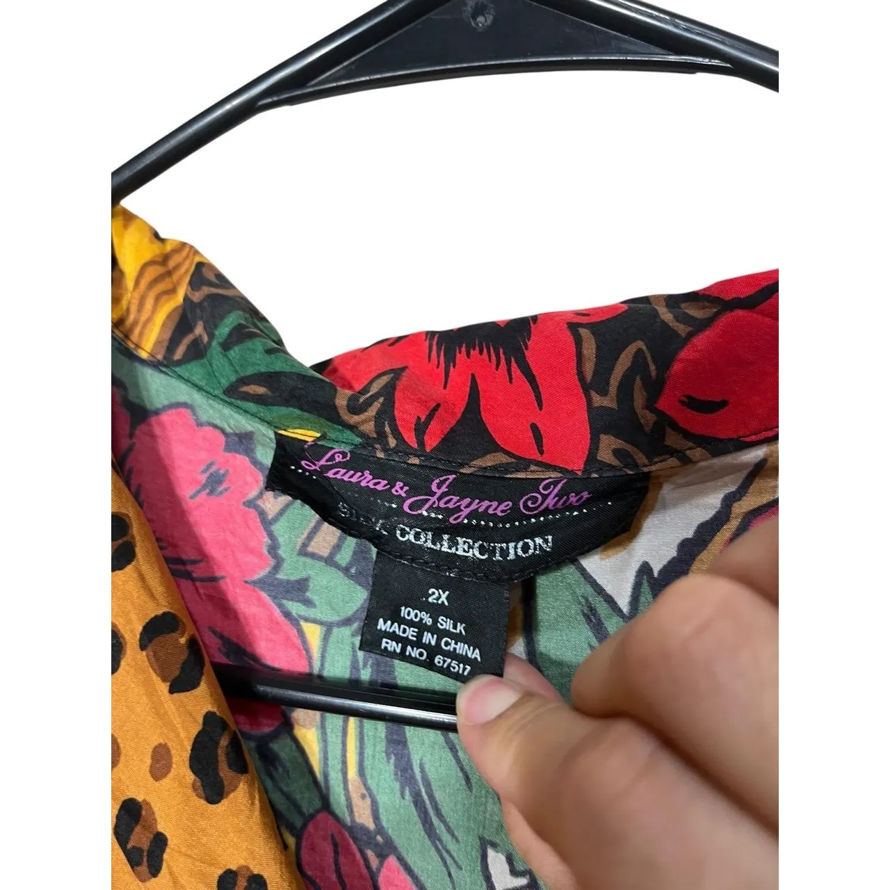 Laura & Jayne Two Multicolor‎ Silk Animal Floral Patchwork Long Sleeve Shirt 2X - Image 5