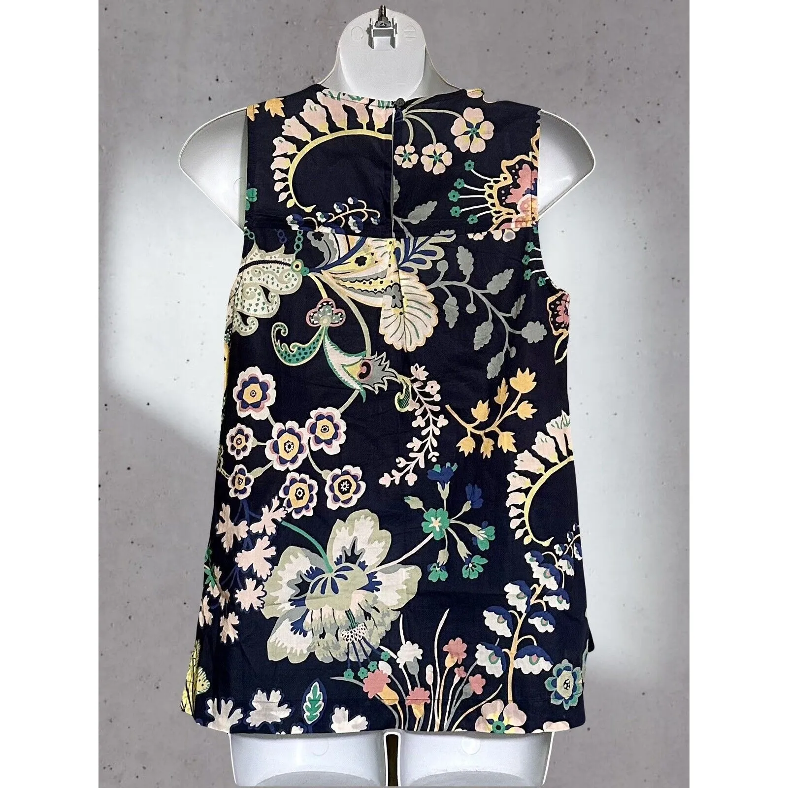 J. Crew Liberty Fabric Sleeveless Tank in Symphony Floral Size 00 EUC!! - Image 2