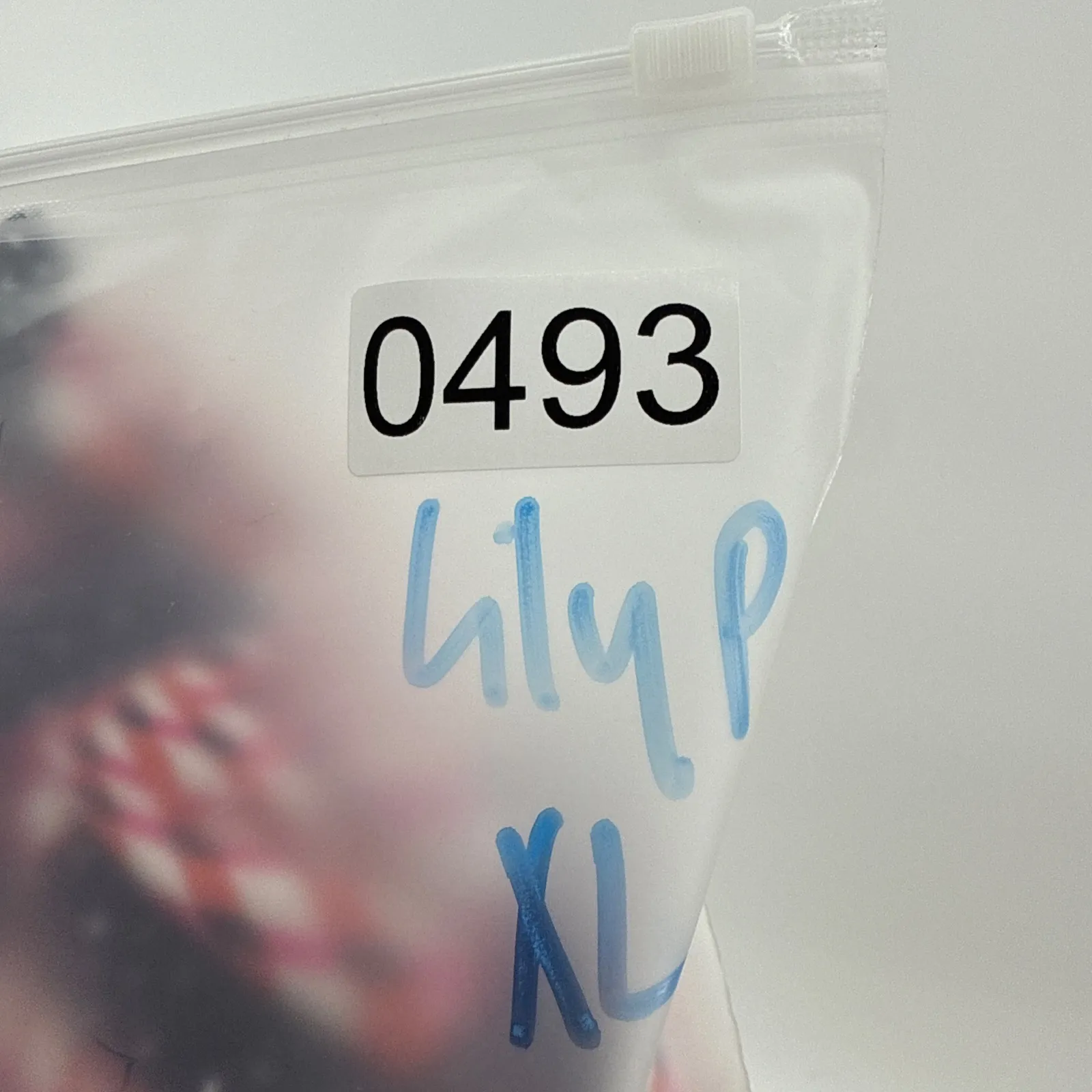 Lilly Pulitzer Elsa Stretch Knit Great Escape Seashell Print Button Up Shirt XL - Image 9