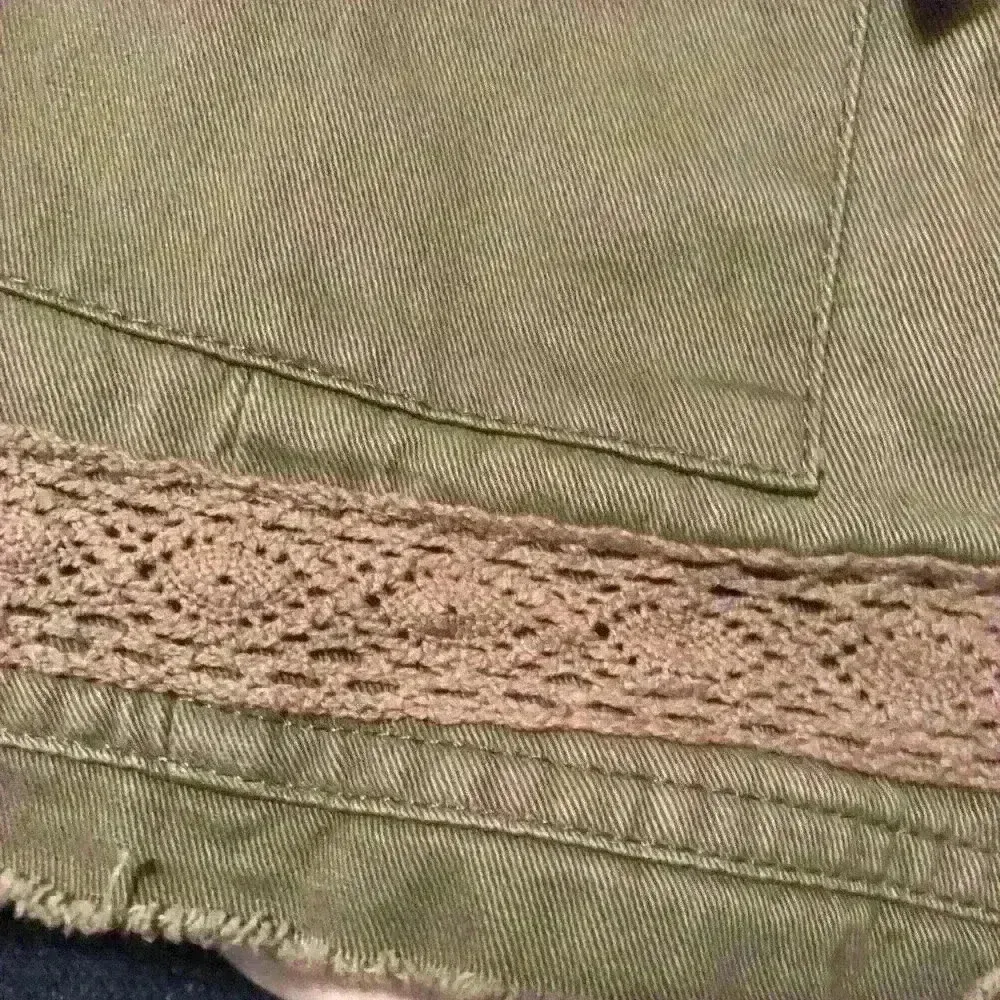 B Sweet‎ green jacket size Medium - Image 7