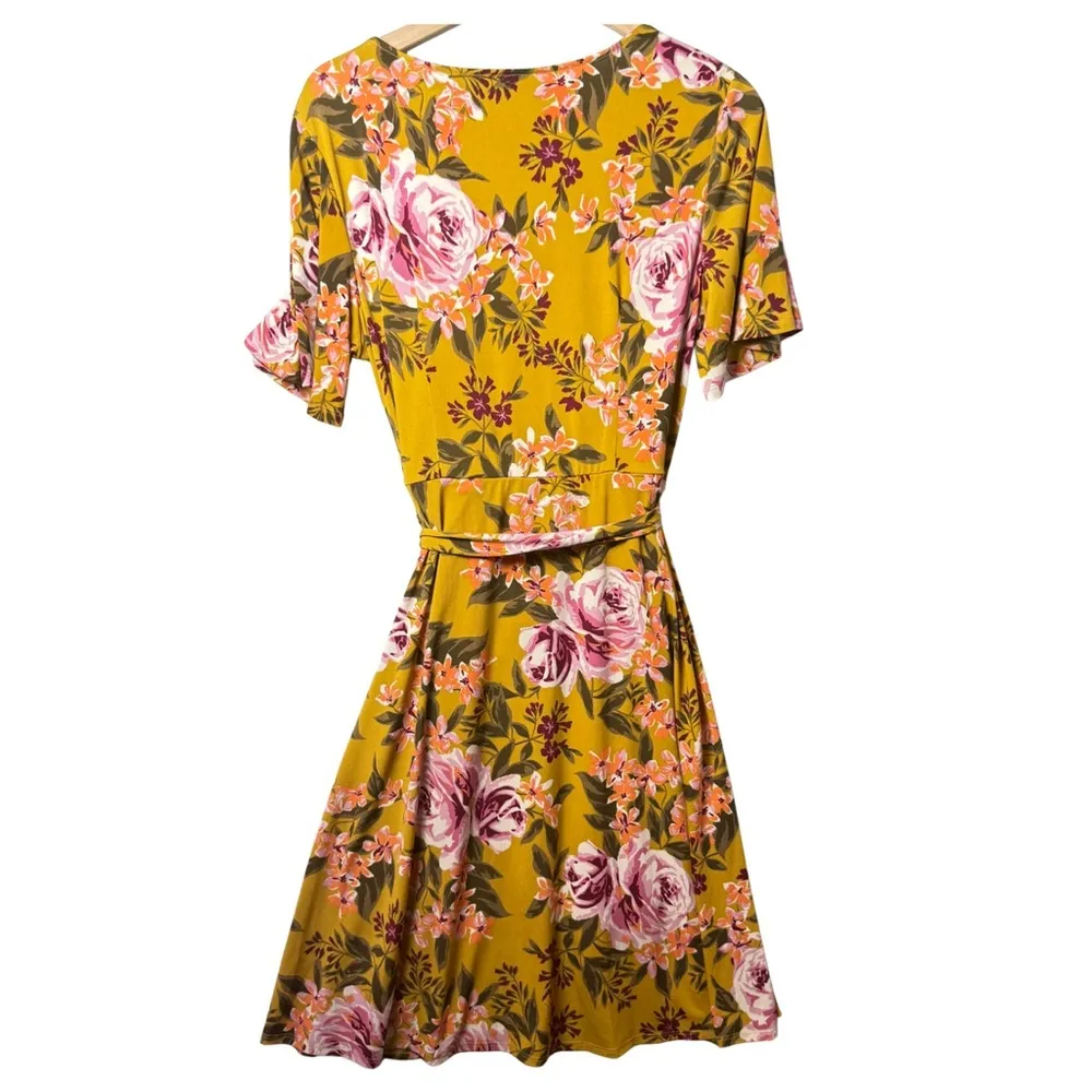 Donna Morgan Women’s Floral Print Yellow Dress Belted size 14 - Image 2
